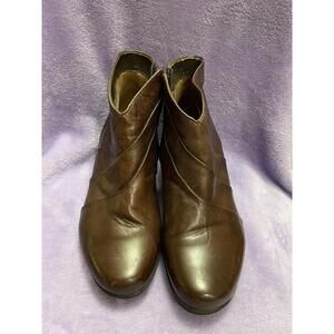 EARTH SPIRIT Classics Brown Leather Fiona Heeled Ankle Booties Boots Size 9